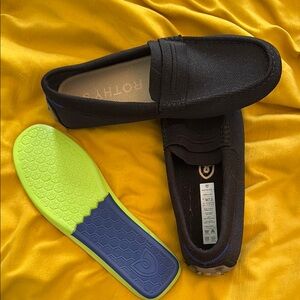Rothy's Black Slip-On Loafers with Comfort Focus-never worn